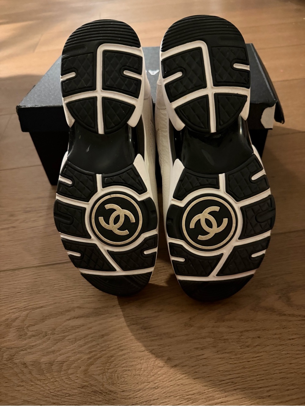 CHANEL Cream and Black Leather Logo Sneakers - Picture 5 of 6